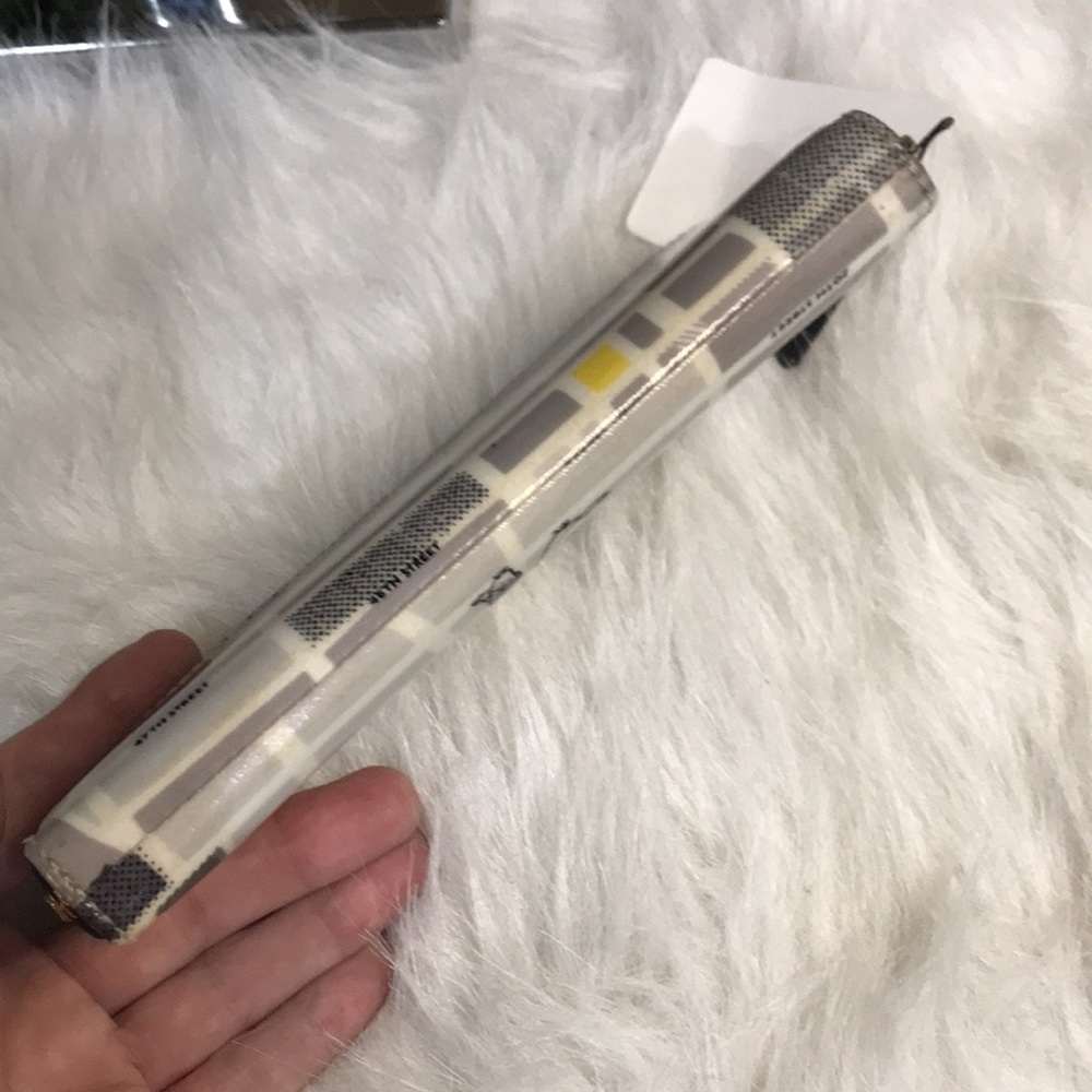 Kate Spade City Map Wallet in White and Yellow - Picture 9 of 12